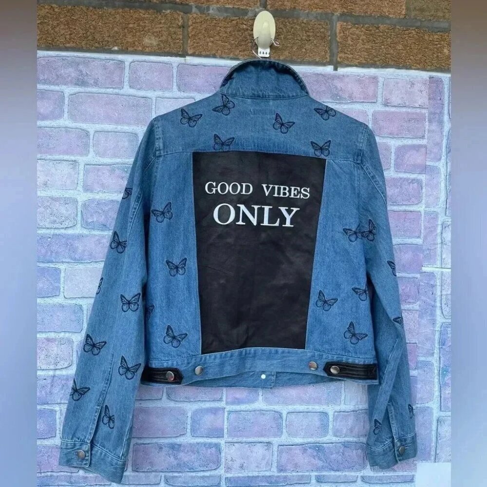 SAMANTHA SIPOS Good Vibes Denim Jacket large - Picture 9 of 13
